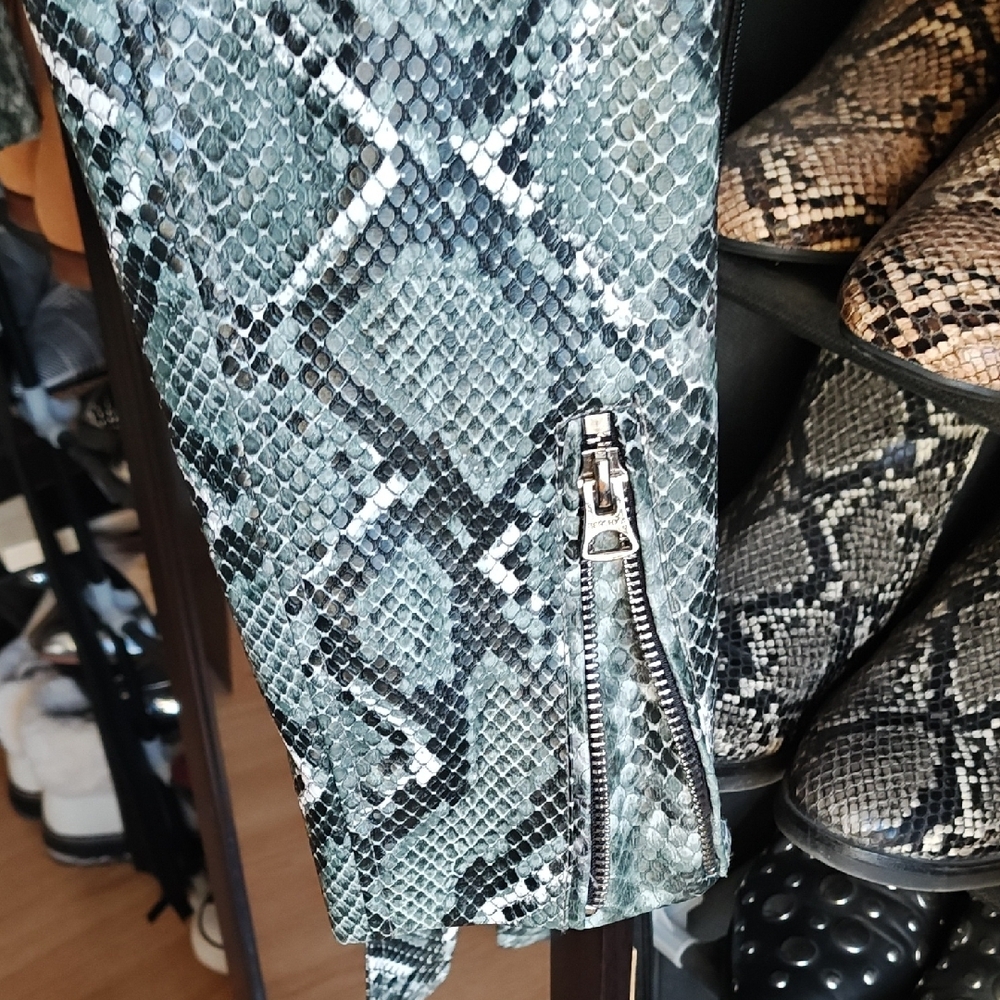 Bershka Snakeskin Leather Jacket - Black and White - Picture 4 of 8